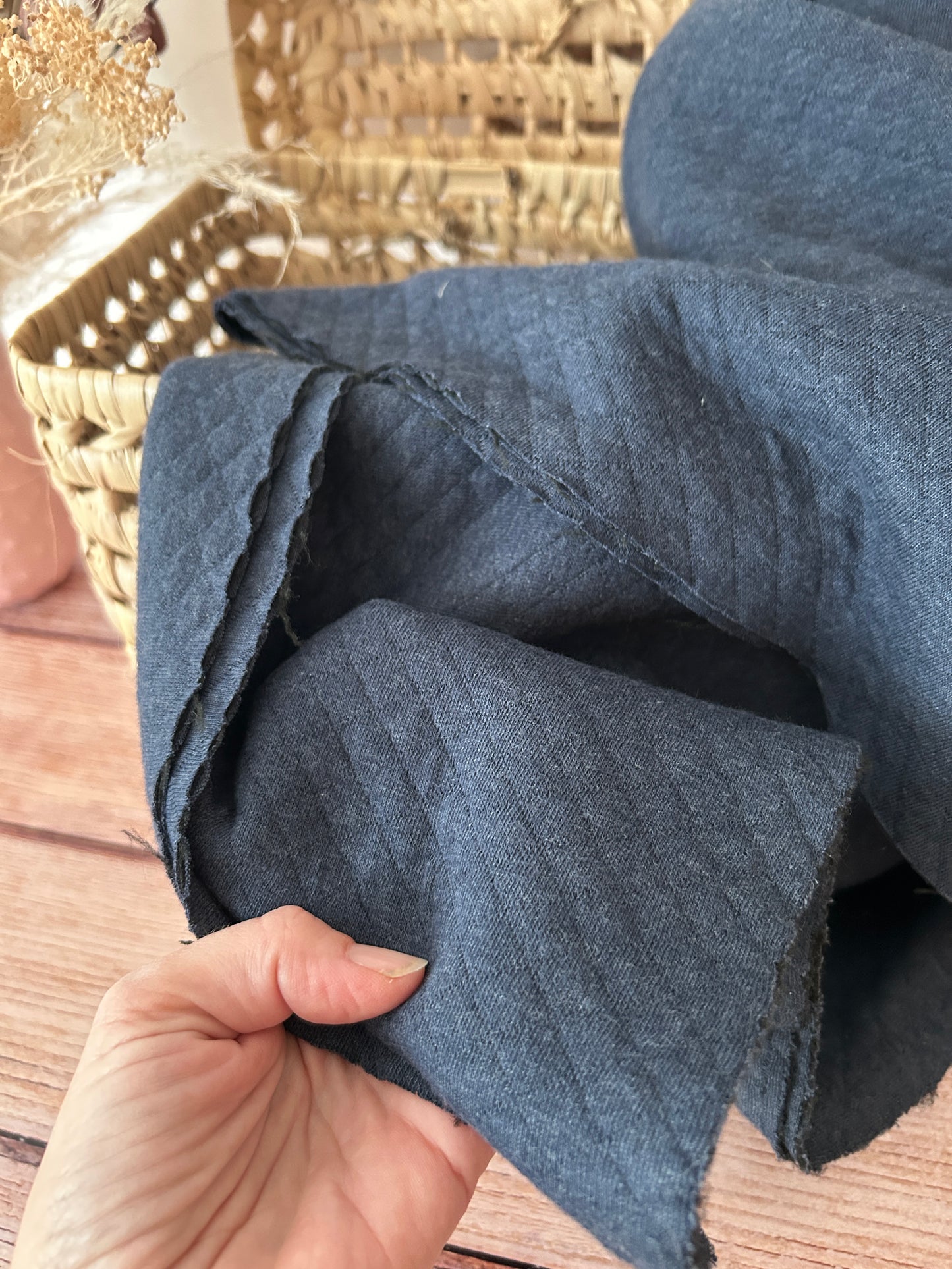 Tissu matelassé bleu chiné