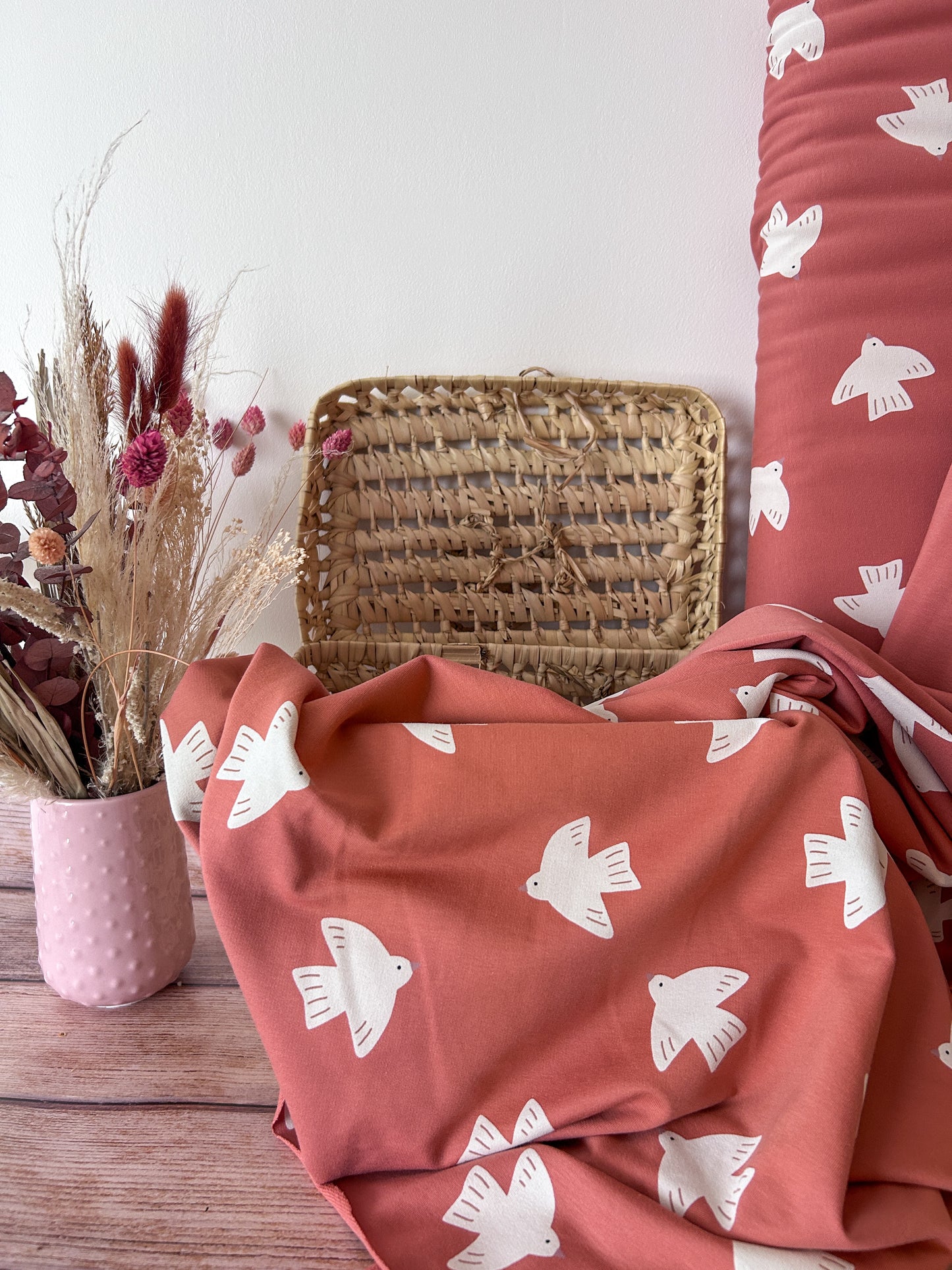 Tissu French Terry Oiseaux non brossé – Fond brique