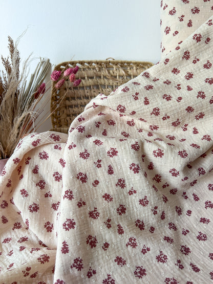 Tissu Double Gaze plumetis Fleurs Marron – 100% Coton