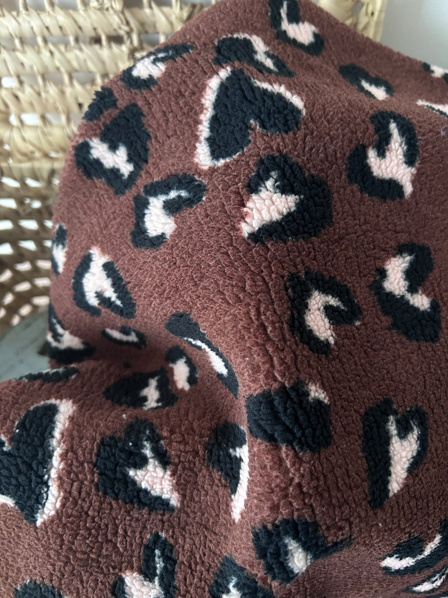 Tissu fausse fourrure léopard marron